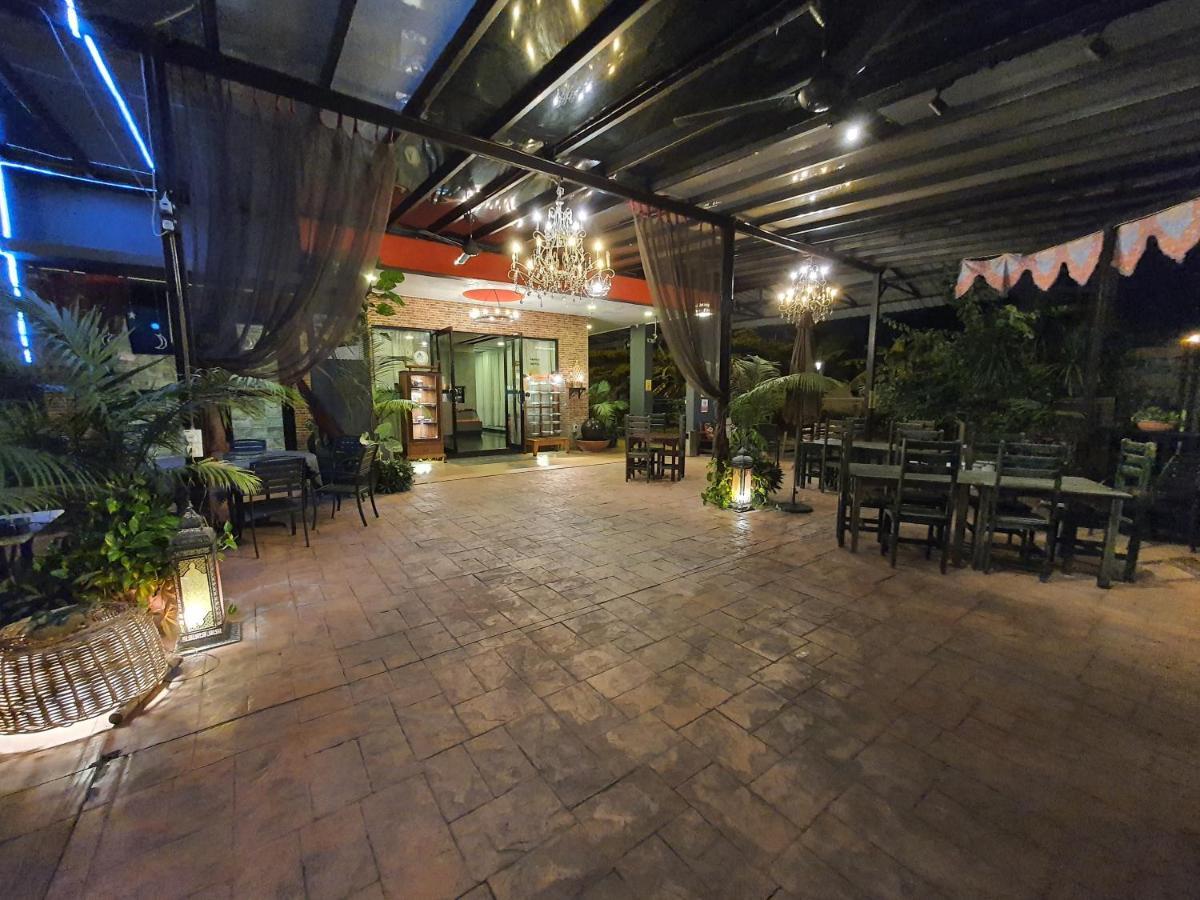 Cute Hotel & Dorms Ipoh Exterior foto